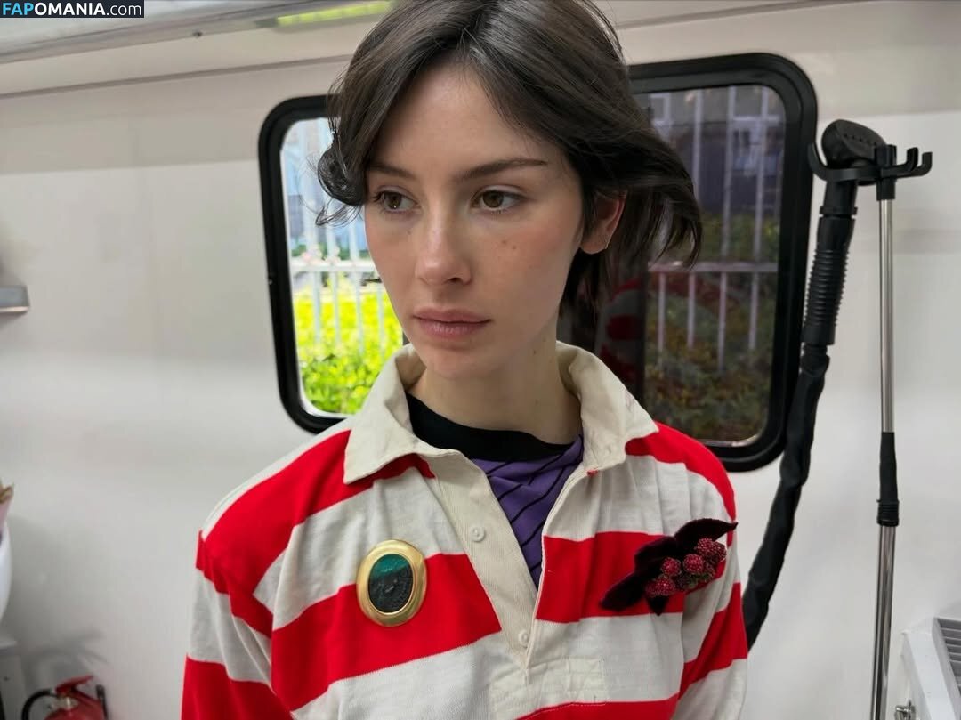 Gracie Abrams / gracieabrams / https: / tehegracietehe ヌード OnlyFans  流出写真 #444