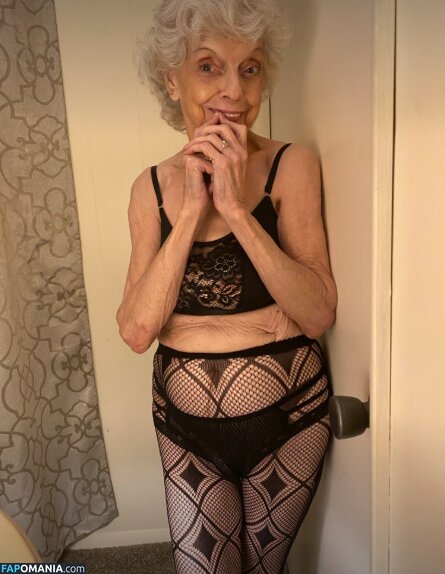 Grandma Linda Lindahope1939 Lucy-cutest / grandma_lindaaa / lindahope1939 ヌード OnlyFans  流出写真 #5