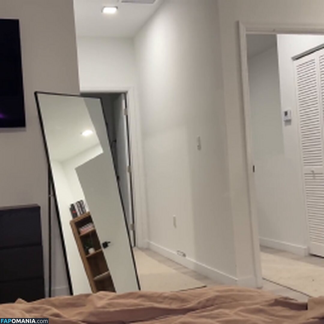 Gypsy Rose / Gypsyrose_137 / gypsygeyser / gypsyrose5star / https: / riotgypsyrose ヌード OnlyFans  流出写真 #2