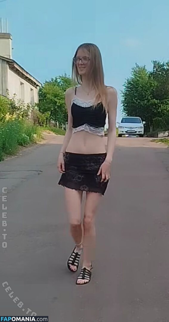 elen.meln / helen_meln777 / melena17_ElenMeln ヌード OnlyFans  流出写真 #8