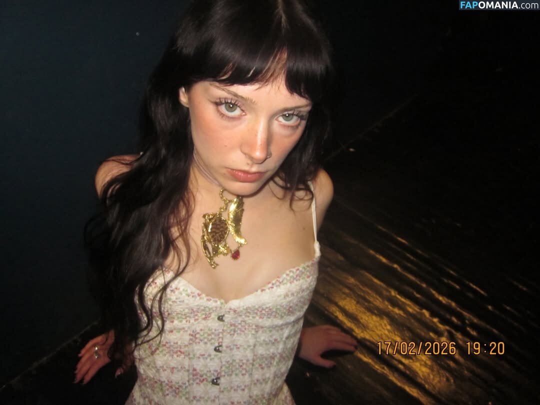 Holly Humberstone / hollyhumberstone ヌード OnlyFans  流出写真 #3