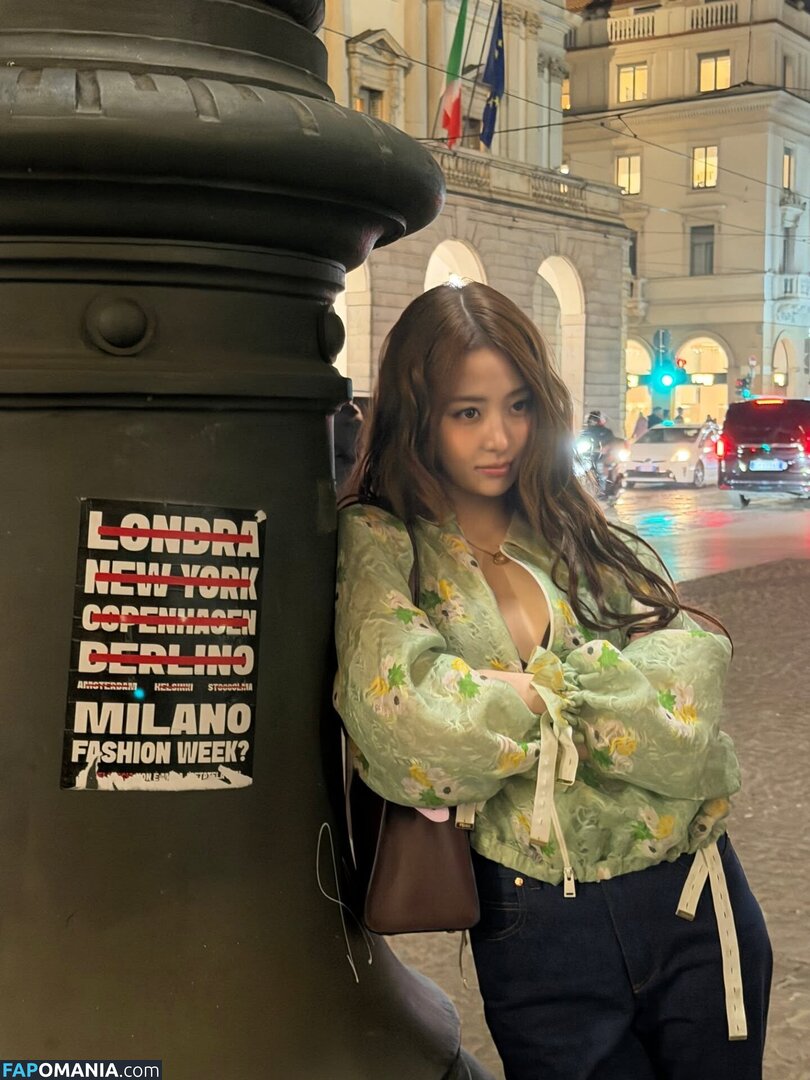 Huh Yunjin 허윤진 / LESSERAFIM / yunjin_lesserafims ヌード OnlyFans  流出写真 #23