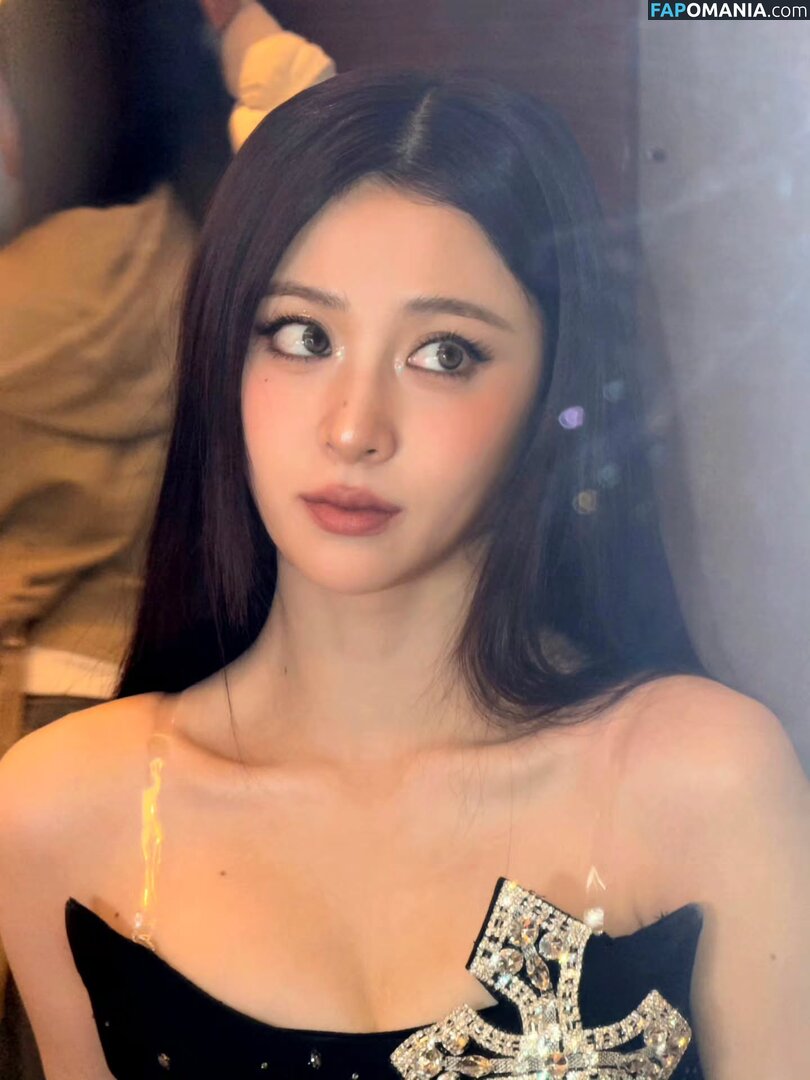 Huh Yunjin 허윤진 / LESSERAFIM / yunjin_lesserafims ヌード OnlyFans  流出写真 #41