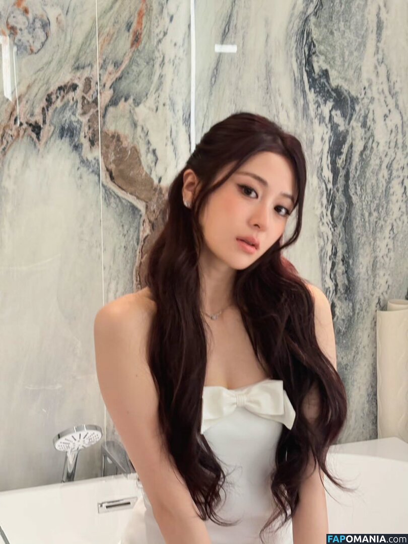 Huh Yunjin 허윤진 / LESSERAFIM / yunjin_lesserafims ヌード OnlyFans  流出写真 #42