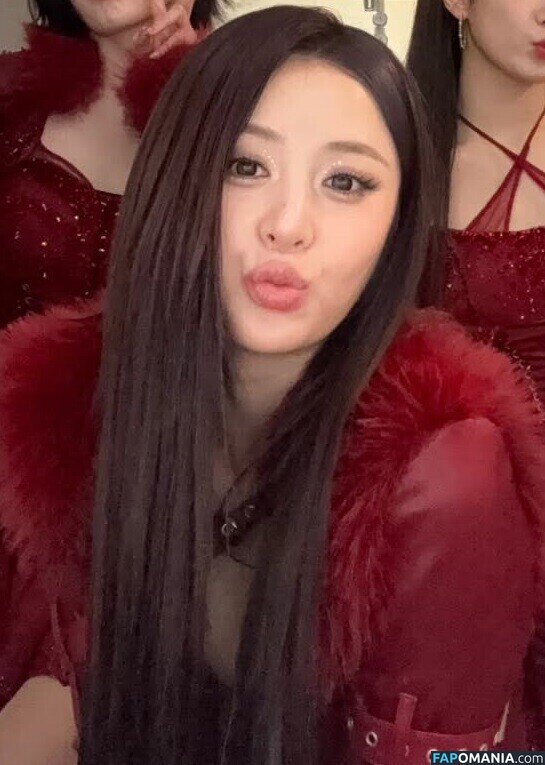Huh Yunjin 허윤진 / LESSERAFIM / yunjin_lesserafims ヌード OnlyFans  流出写真 #52