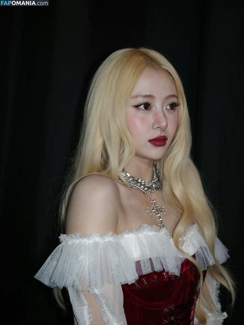 Huh Yunjin 허윤진 / LESSERAFIM / jenaissante ヌード OnlyFans  流出写真 #54