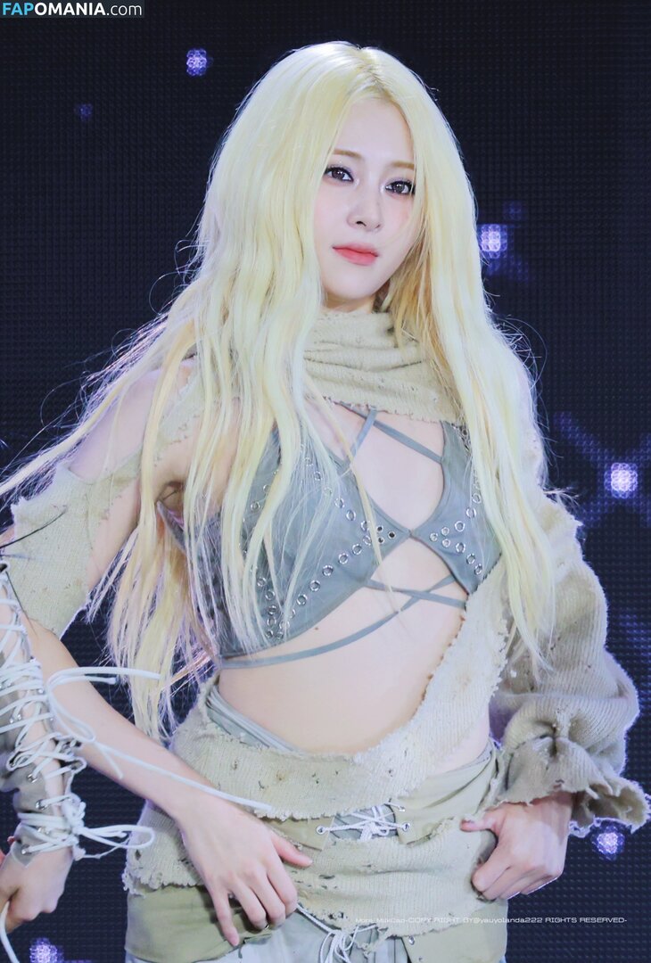 Huh Yunjin 허윤진 / LESSERAFIM / jenaissante ヌード OnlyFans  流出写真 #72