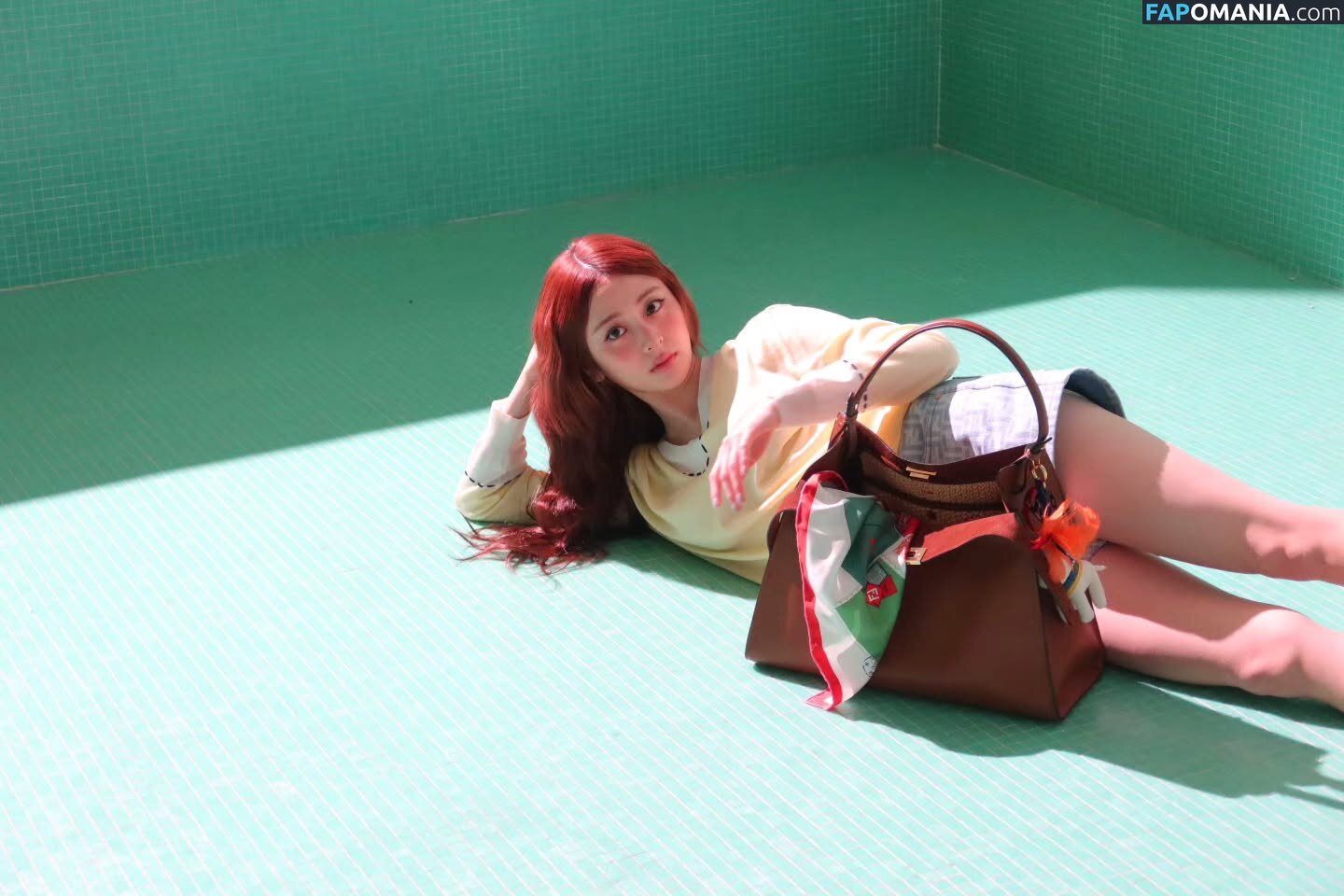 Huh Yunjin 허윤진 / LESSERAFIM / jenaissante ヌード OnlyFans  流出写真 #99