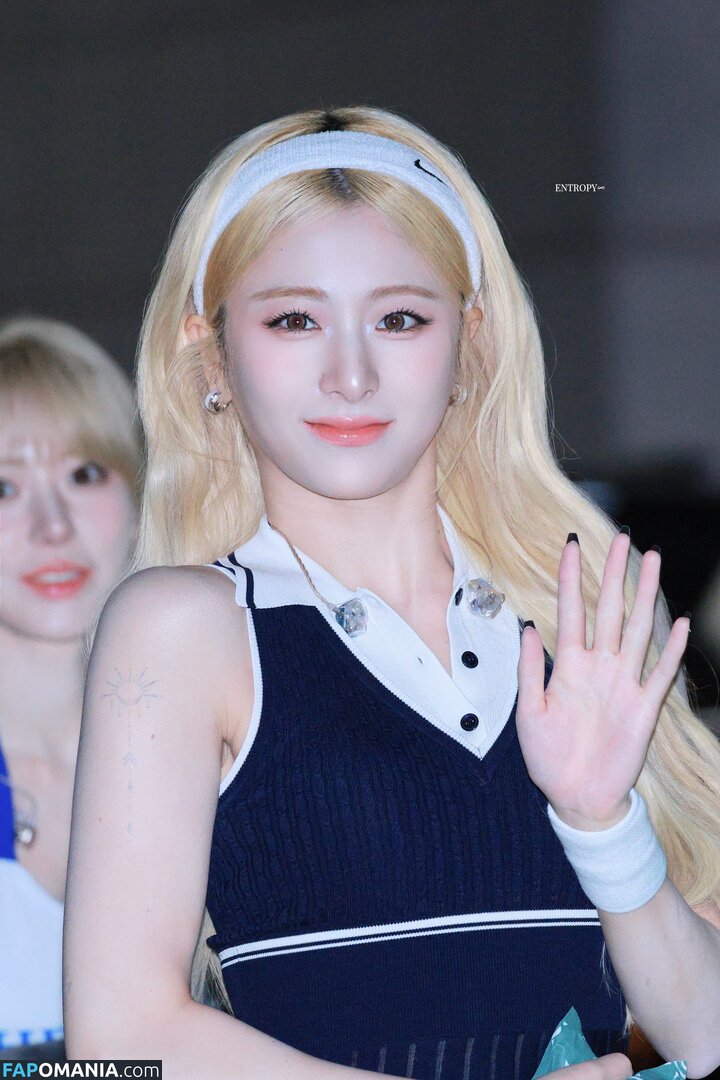 Huh Yunjin 허윤진 / LESSERAFIM / jenaissante ヌード OnlyFans  流出写真 #106