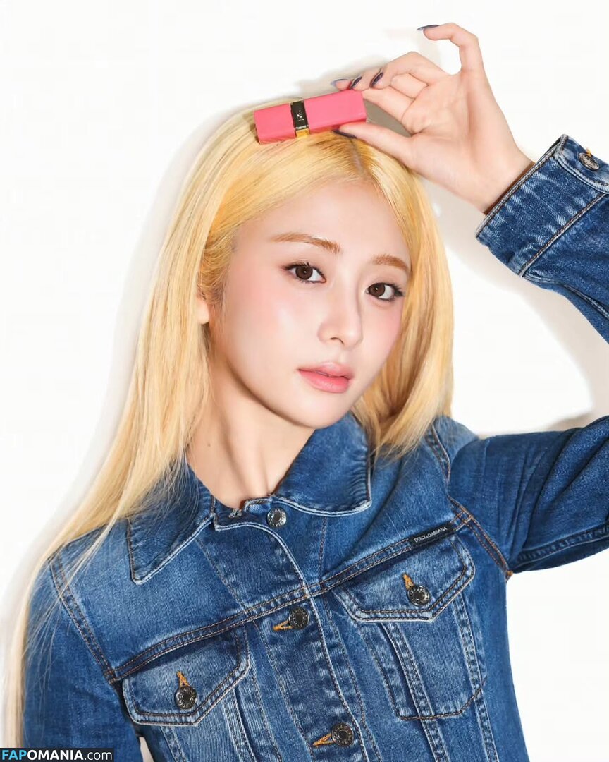 Huh Yunjin 허윤진 / LESSERAFIM / jenaissante ヌード OnlyFans  流出写真 #118