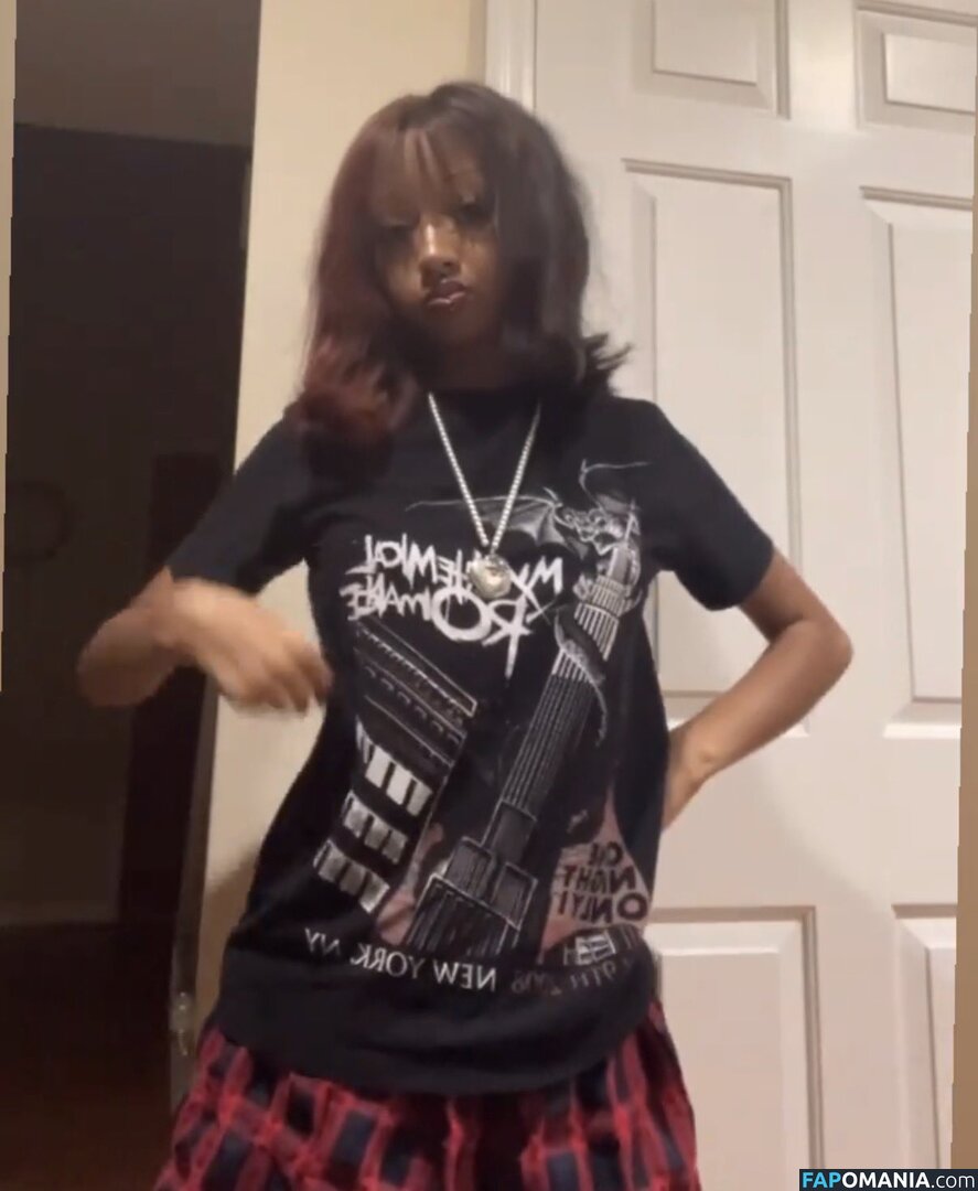 https: / ickysisterr / revoltingsister ヌード OnlyFans  流出写真 #7