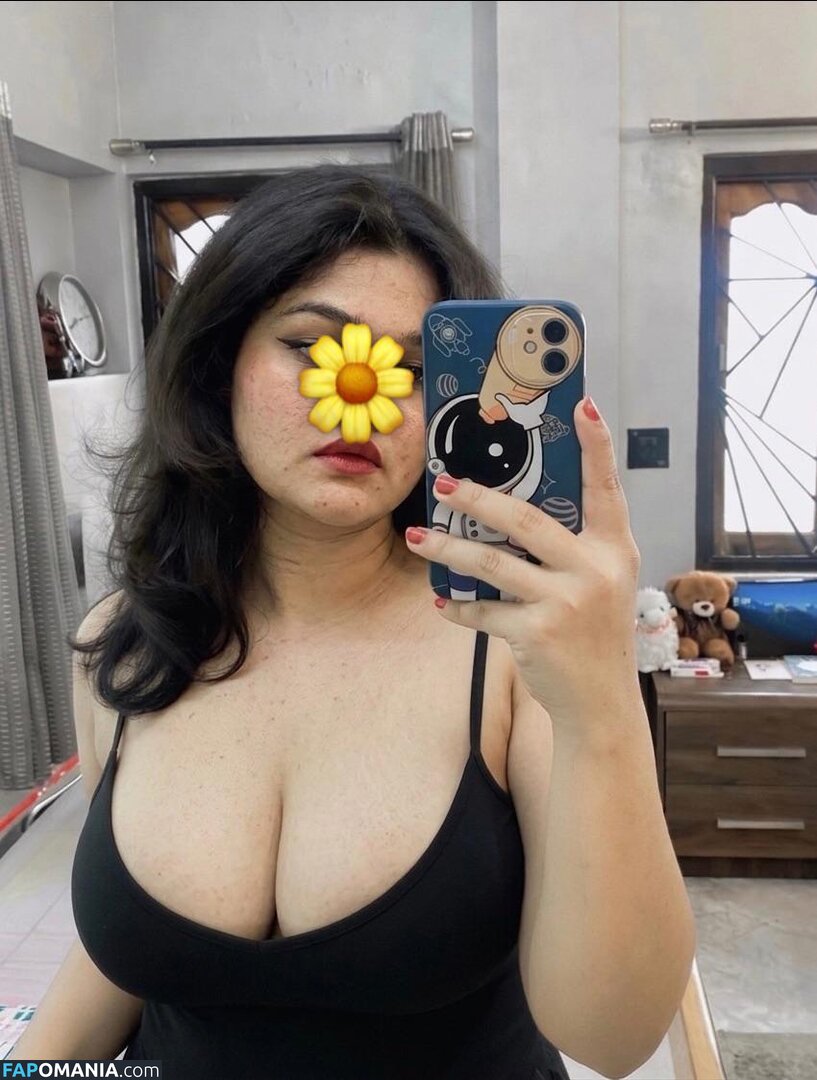Indian Naughty Stuff / https: / justnaughtystuf / urvashi_apsaraa ヌード OnlyFans  流出写真 #5