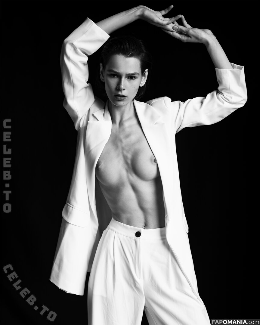 AmberQ / Irina Telicheva / Tasha / https: / irina_tlch ヌード OnlyFans  流出写真 #269