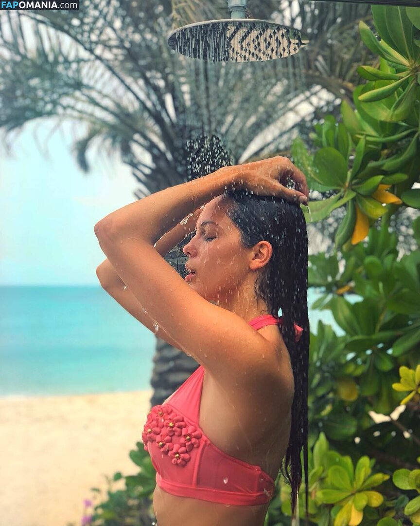 Iris Mittenaere / irismittenaere / summerxiris ヌード OnlyFans  流出写真 #25