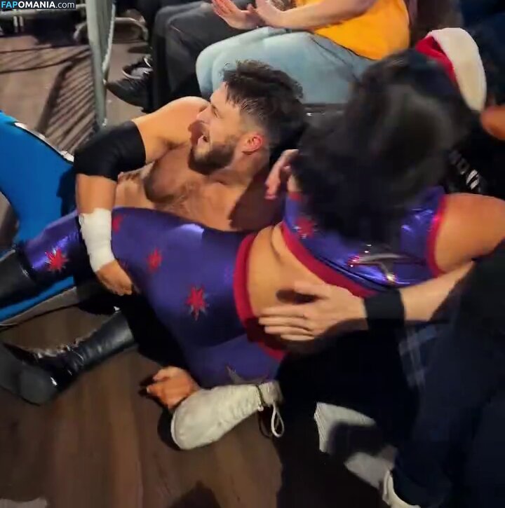 Izzy Moreno  / Izzy Moreno / ItsIzzyMania / itsizzymania ヌード OnlyFans  流出写真 #4