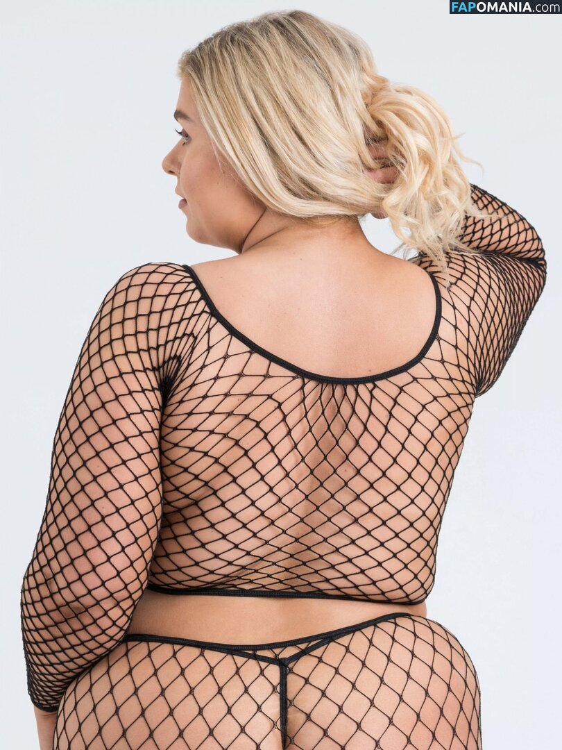 Izzy Nicholls / https: / isabelnichollsnall ヌード OnlyFans  流出写真 #30