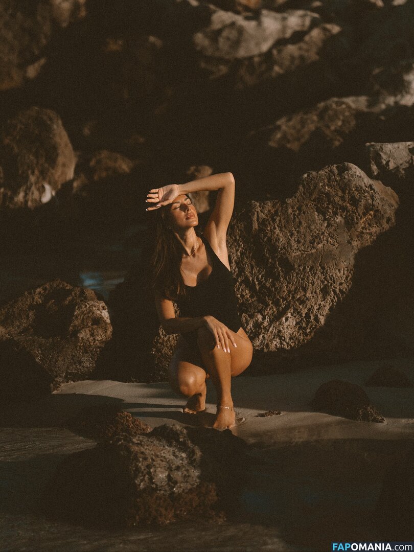 Jana Azizi / jana_azizi ヌード OnlyFans  流出写真 #2