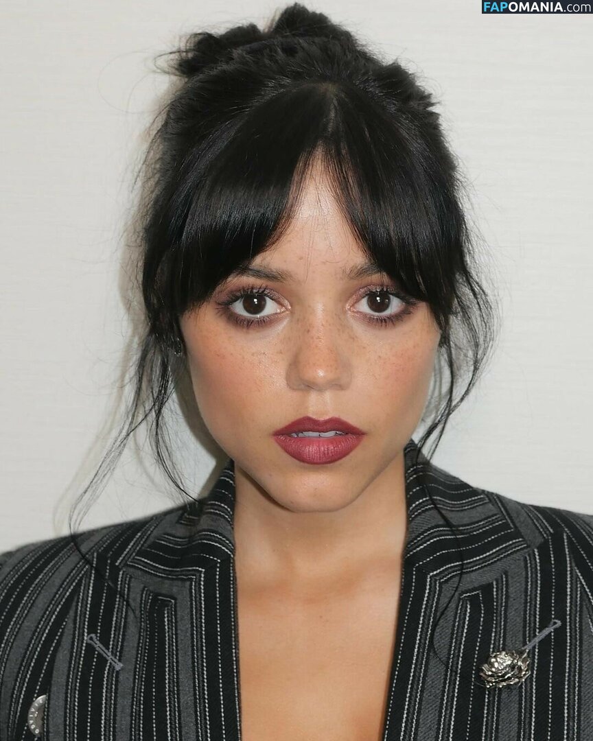 Jenna Ortega / Page / jennaortega ヌード OnlyFans  流出写真 #1406