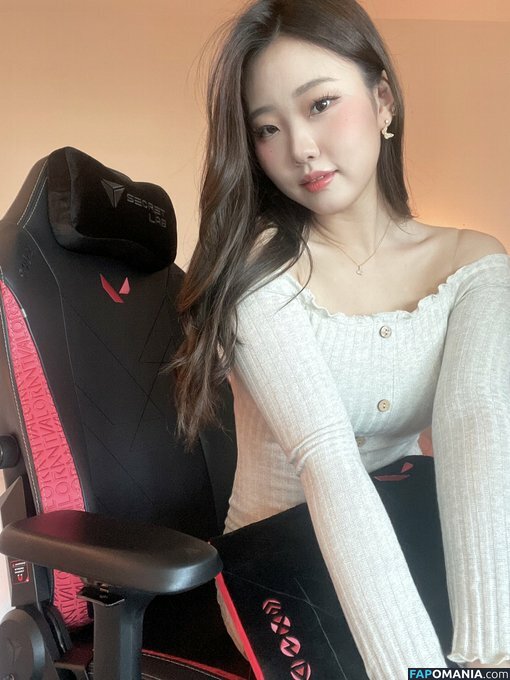 AGirlAndAGame / Jessica / h.yojeong / jessicahkim / jessicanigri ヌード OnlyFans  流出写真 #556