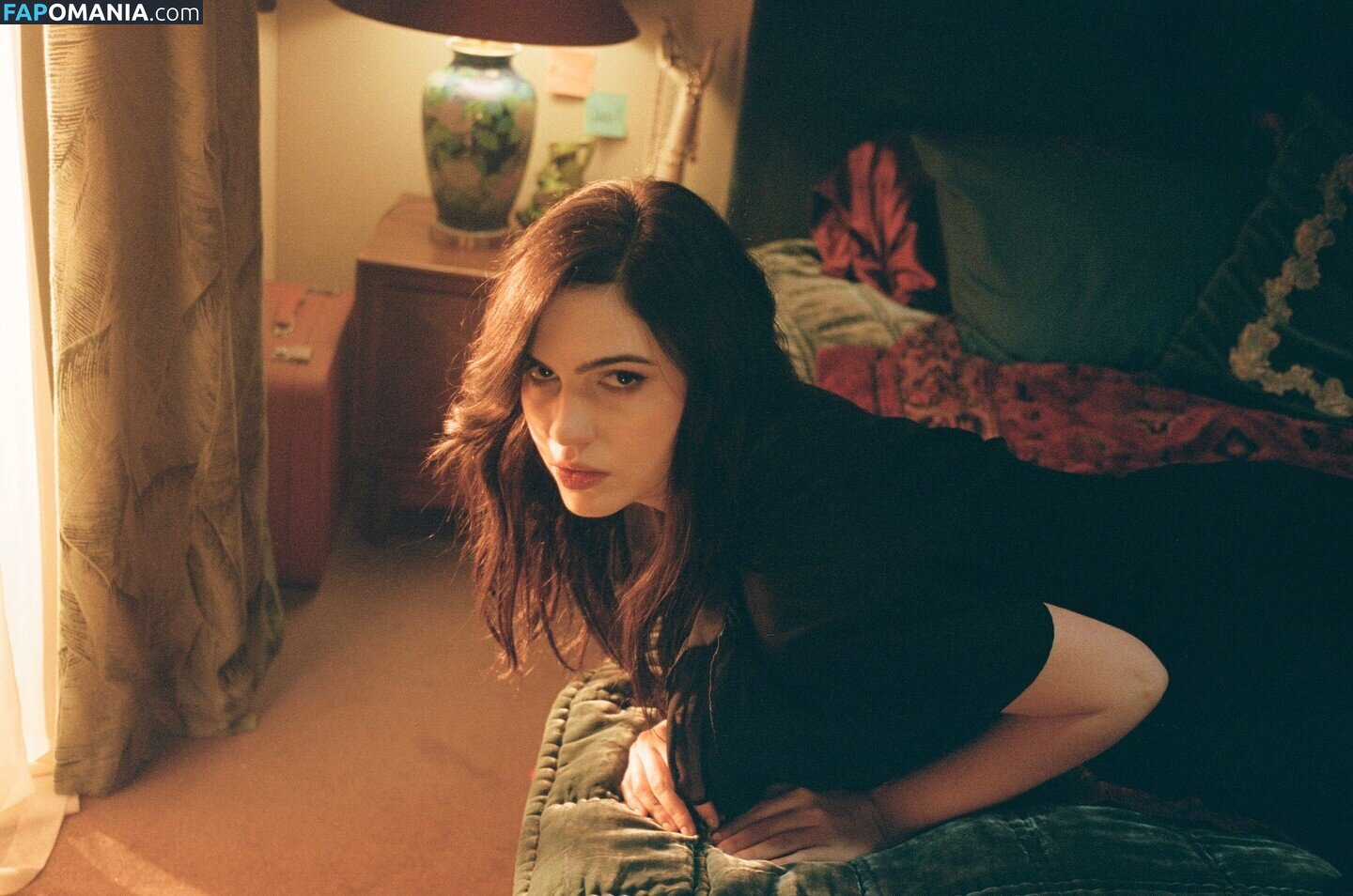 Julia Cumming (Sunflower Bean Singer / Julia Cumming (Sunflower Bean Singer/Bassist) / sunflowerbean ヌード OnlyFans  流出写真 #3