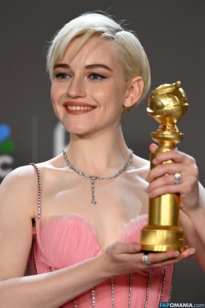 Julia Garner / juliagarnerofficial / ztyg_29 ヌード OnlyFans  流出写真 #1