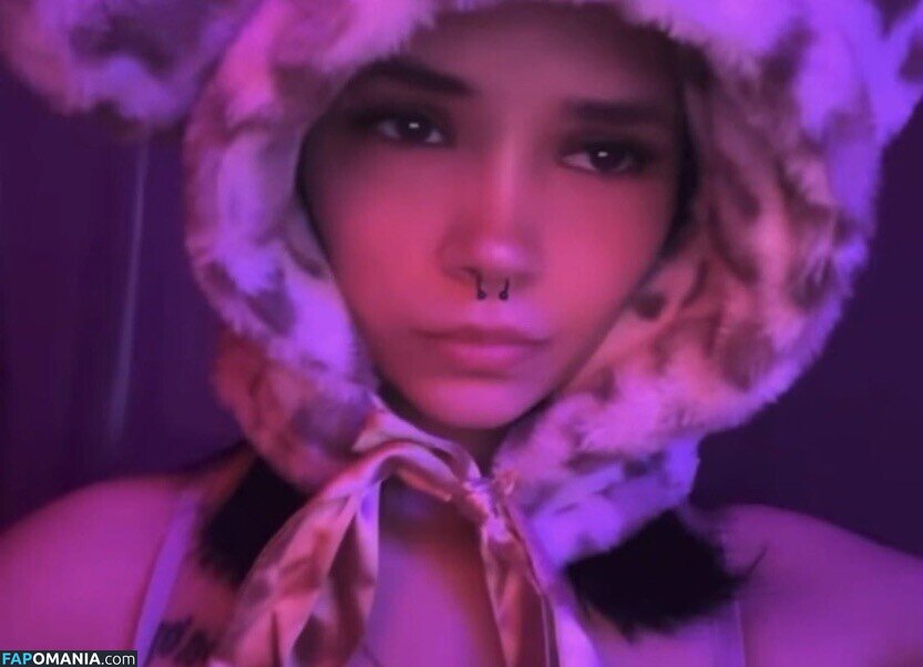 Julia Graham / https: / teasingmoon / teasingmoon... / temptedevil / temptedevil... ヌード OnlyFans  流出写真 #2