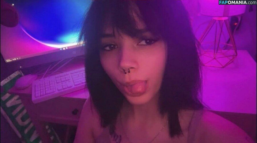 Julia Graham / https: / teasingmoon / teasingmoon... / temptedevil / temptedevil... ヌード OnlyFans  流出写真 #14