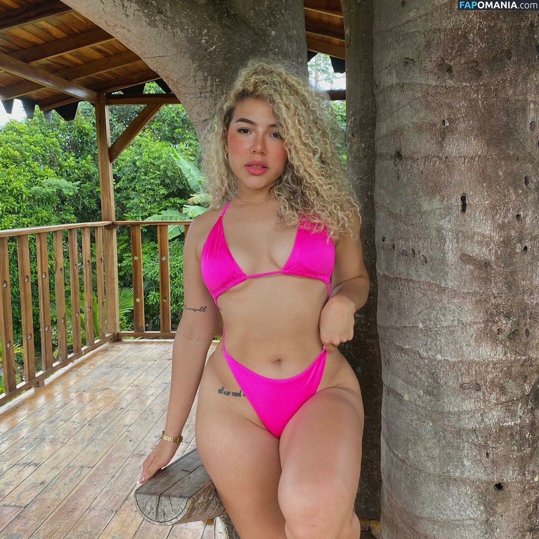 Julie Martinez / julia4444 / julimartinez_111 ヌード OnlyFans  流出写真 #2