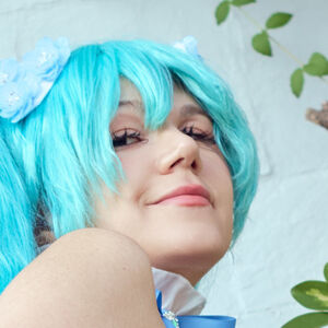 Julis Scarlet