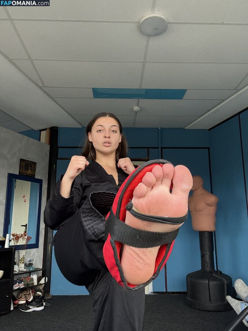 karategoddess ヌード OnlyFans  流出写真 #3