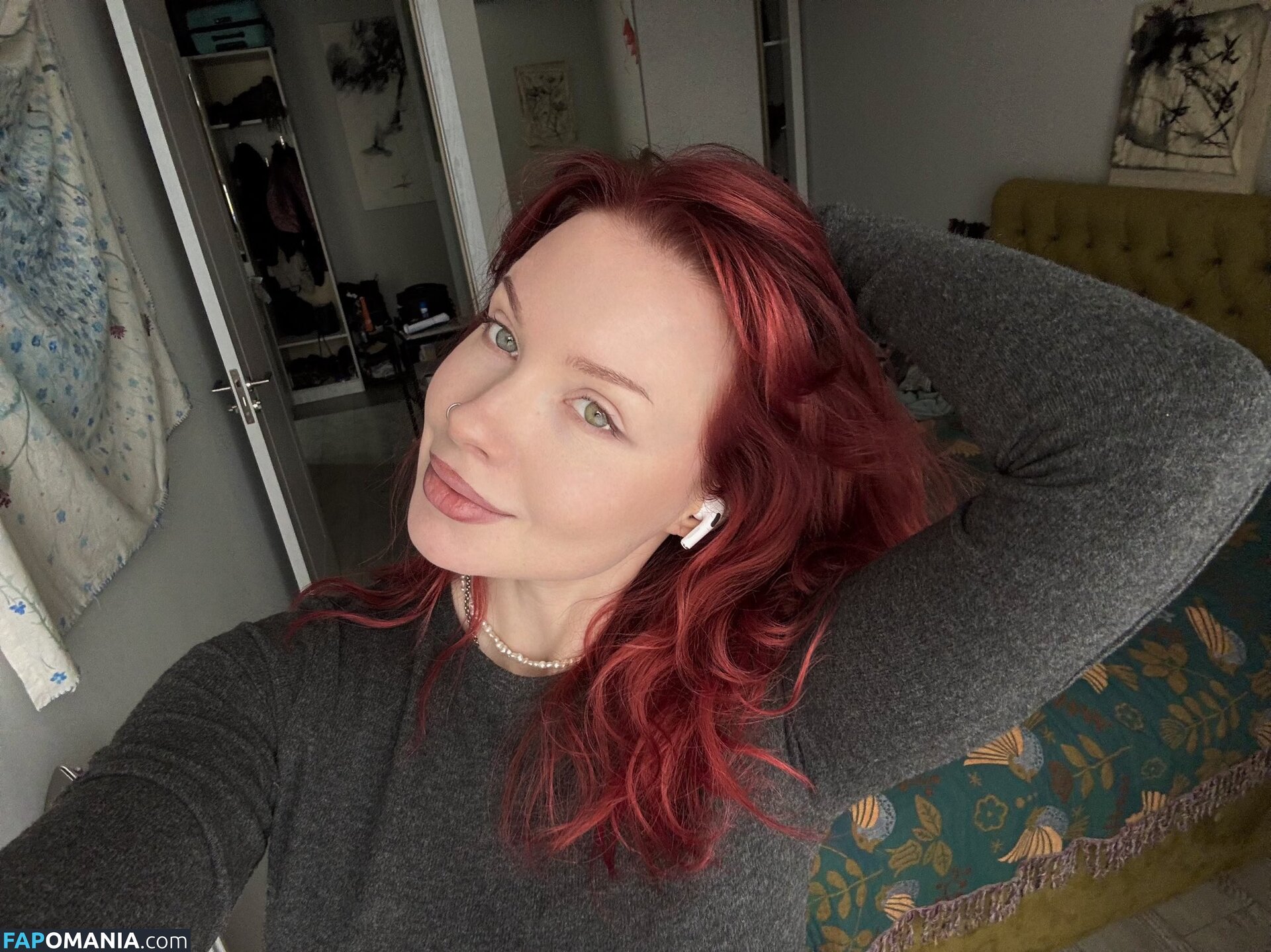 Karina Kherman / NebelaiaK / kher.man ヌード OnlyFans  流出写真 #2