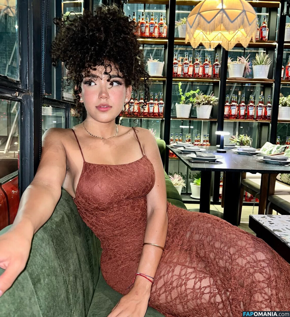 Karla Alessandra / Ksscurl ヌード OnlyFans  流出写真 #2