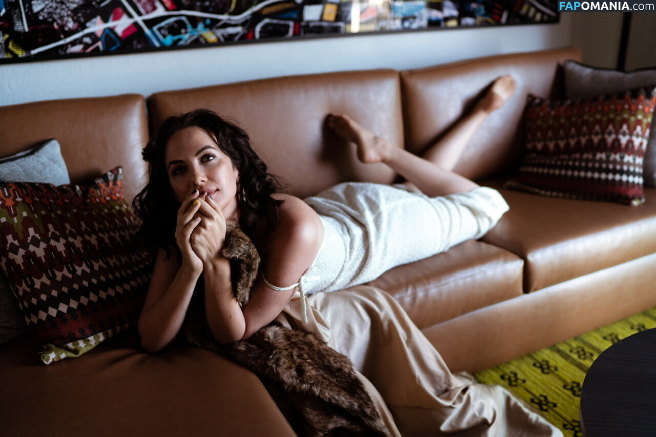 Kate Siegel ヌード OnlyFans  流出写真 #5