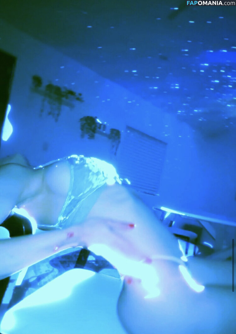 Katie Bell / katiebellofficial / katieeeeebell ヌード OnlyFans  流出写真 #24