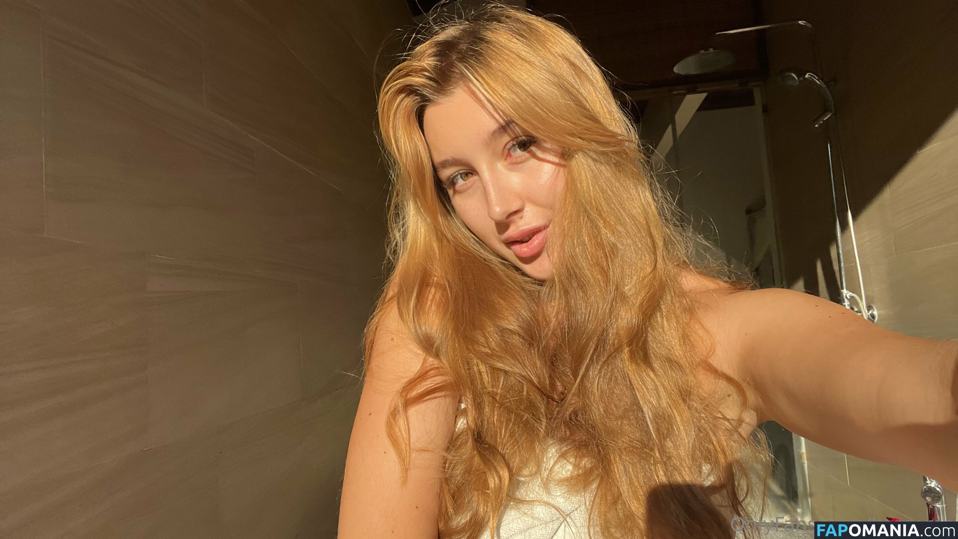 kerry.me / me.kerry ヌード OnlyFans  流出写真 #2