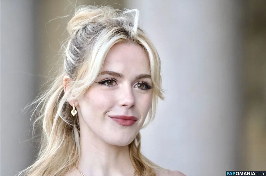 AdventuresSabrina / Kiernan Shipka / kiernanshipka ヌード OnlyFans  流出写真 #96
