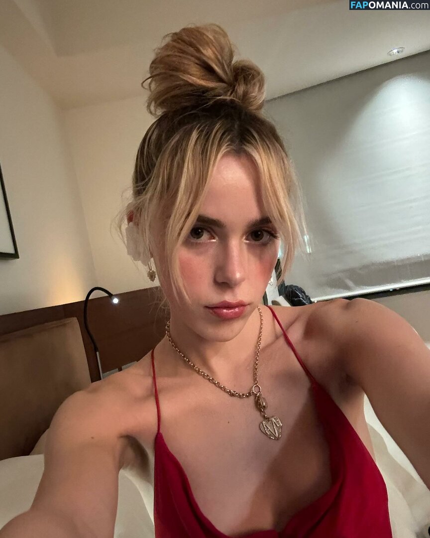 AdventuresSabrina / Kiernan Shipka / kiernanshipka ヌード OnlyFans  流出写真 #736