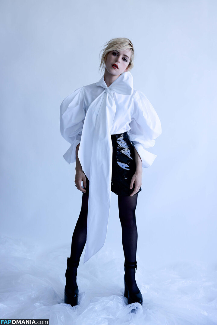 AdventuresSabrina / Kiernan Shipka / kiernanshipka ヌード OnlyFans  流出写真 #1535