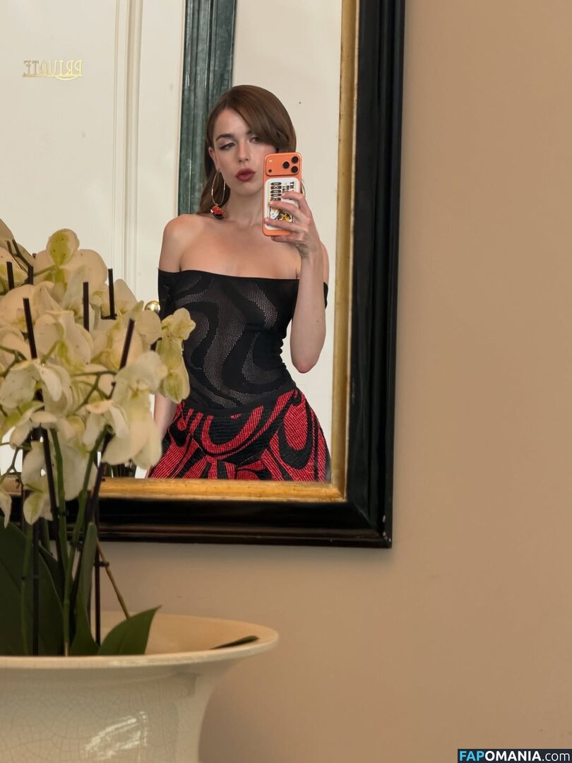 AdventuresSabrina / Kiernan Shipka / kiernanshipka ヌード OnlyFans  流出写真 #1580