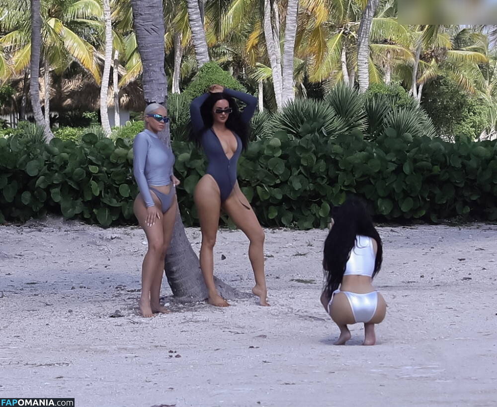 Kim Kardashian / kimkadarshian / kimkardashian ヌード OnlyFans  流出写真 #86