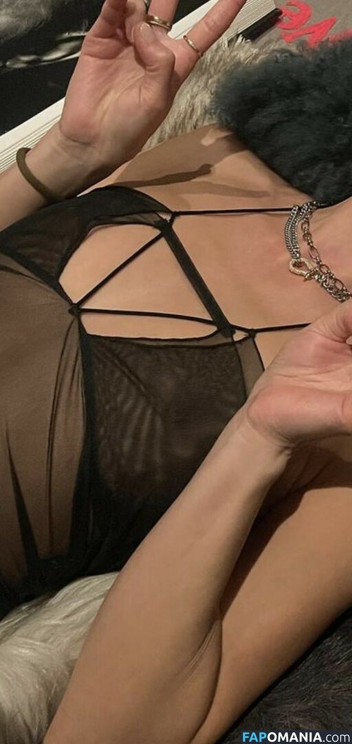 Kimiko Glenn / https: / kimikoglenn ヌード OnlyFans  流出写真 #54