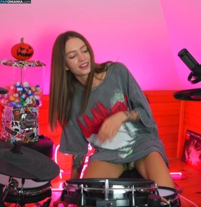 Kriss Drummer / Kristina Rybalchenko / kriss_drummer ヌード OnlyFans  流出写真 #2