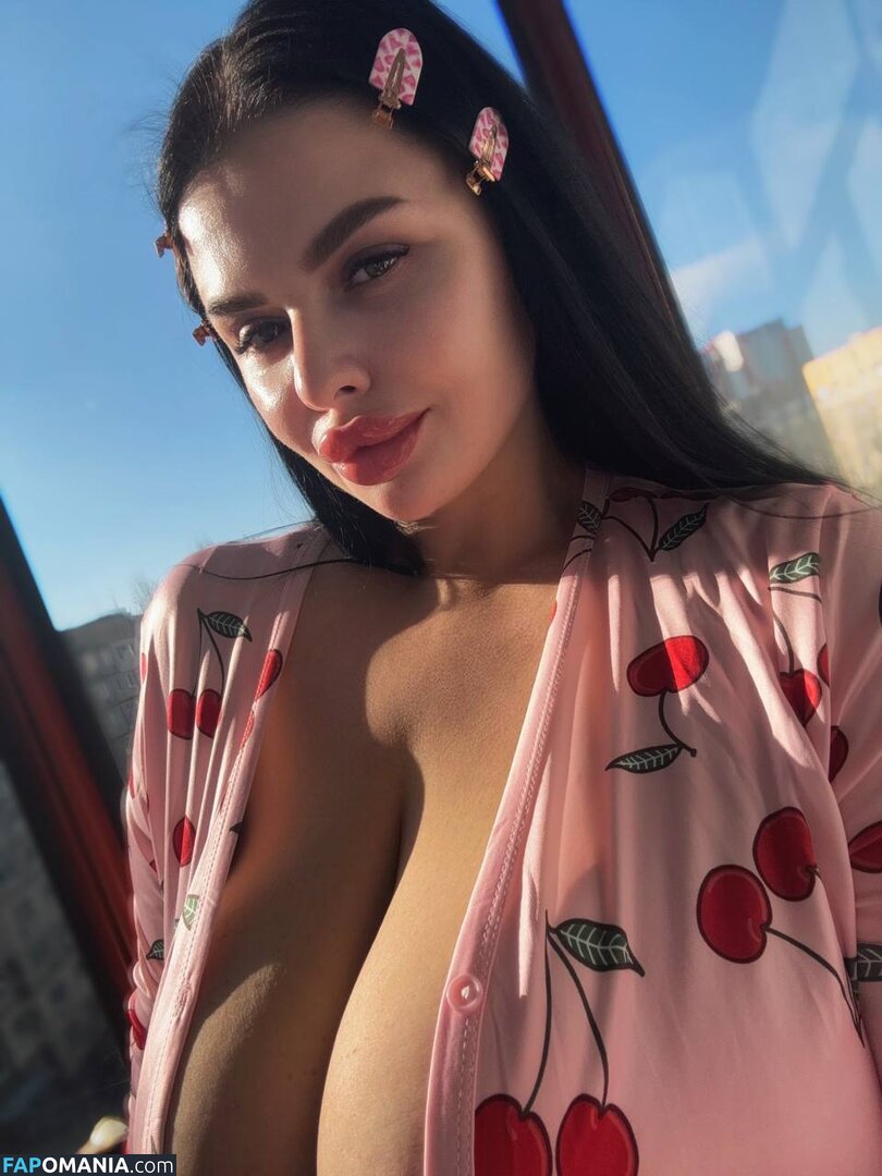 https: / kristina_doru ヌード OnlyFans  流出写真 #5
