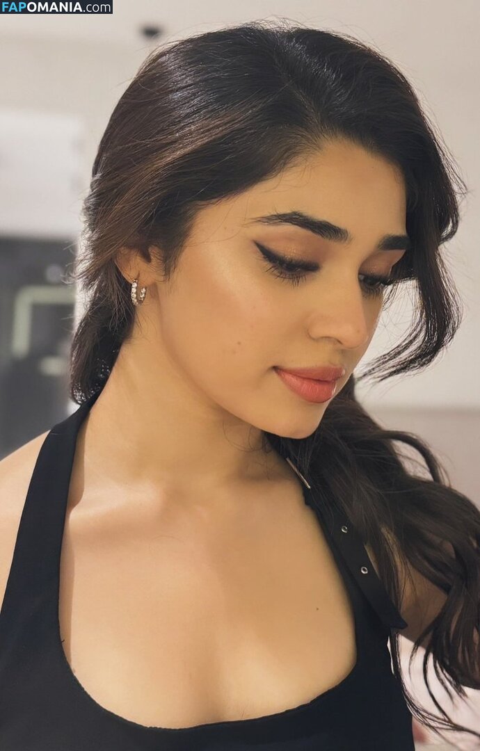 Krithi Shetty ヌード OnlyFans  流出写真 #5