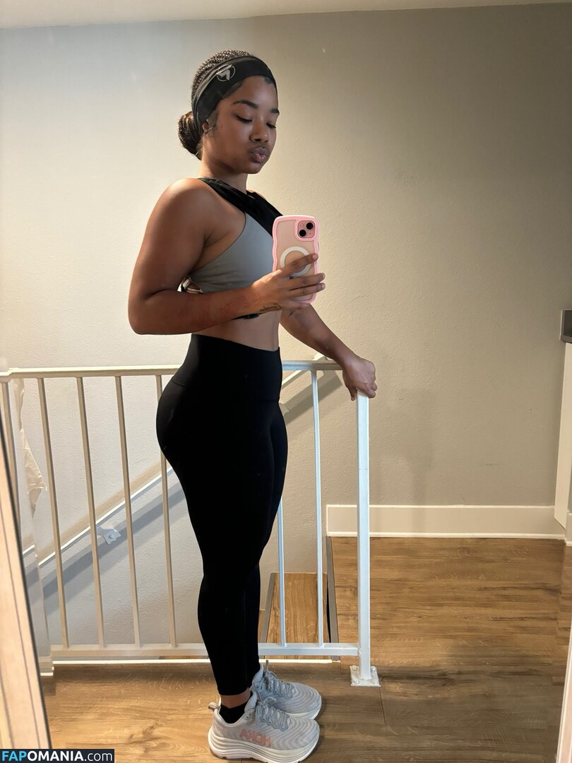 Kyylareneee / kurlykyy / kurrlyyy / kyylarenee ヌード OnlyFans  流出写真 #4