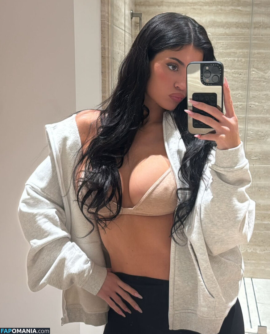 Kylie Jenner / https: / kyliejenner / kyliejenner.2 ヌード OnlyFans  流出写真 #65