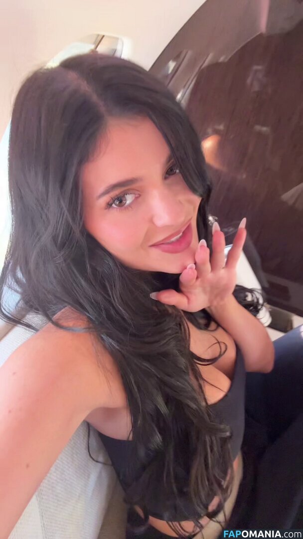 Kylie Jenner / https: / kyliejenner / kyliejenner.2 ヌード OnlyFans  流出写真 #96