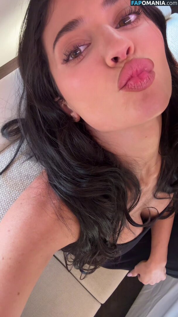 Kylie Jenner / https: / kyliejenner / kyliejenner.2 ヌード OnlyFans  流出写真 #97
