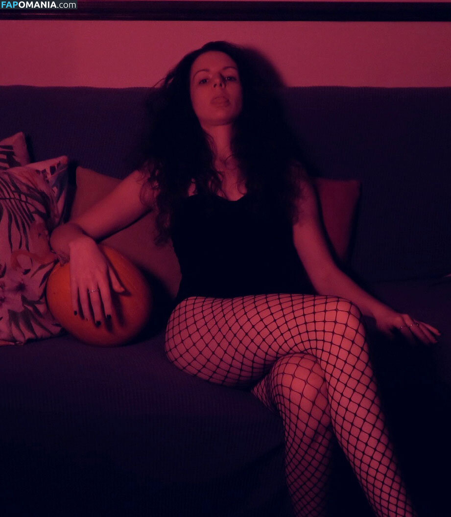 ASMR Attack / Lady ASMR / ladyasmr / sarahchubs ヌード OnlyFans  流出写真 #15