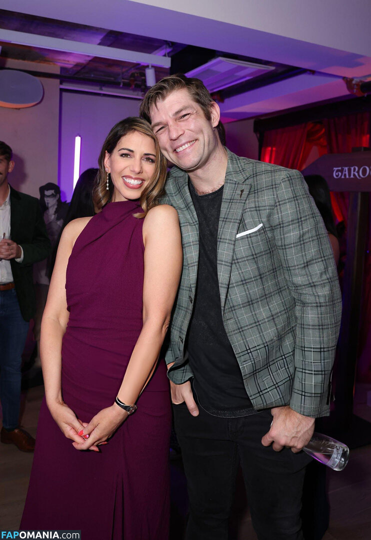 Laura Bailey / LauraBaileyVO / saltybl0nde ヌード OnlyFans  流出写真 #10